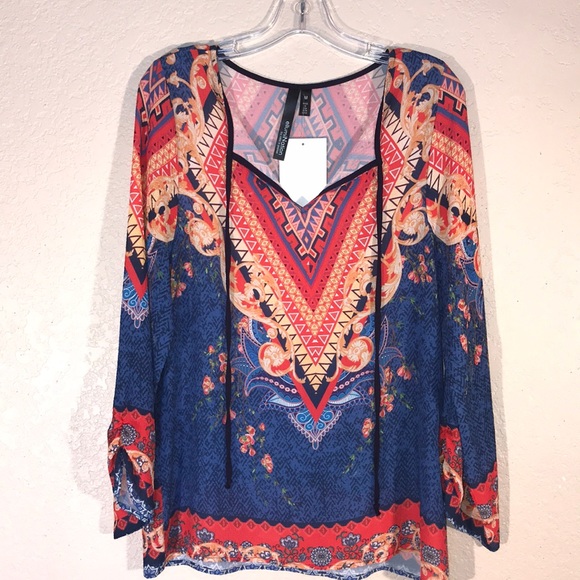 ellumiNation Tops - NWT Crepe Tunic